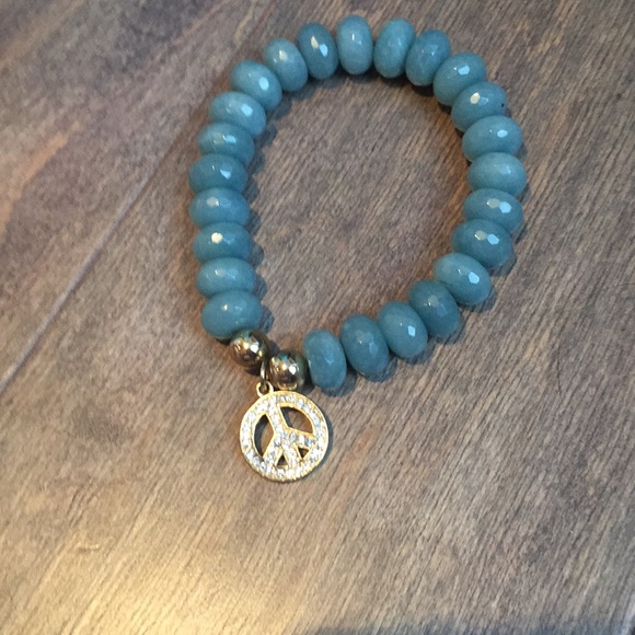 Jewelry - Gorgeous peace bracelet